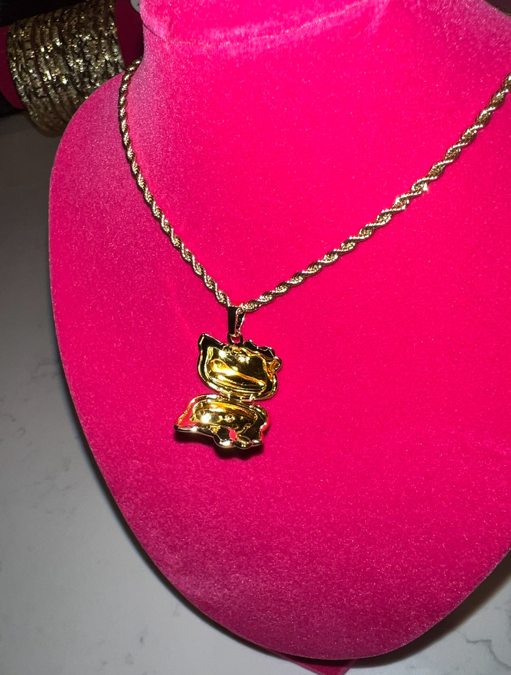 Kitty Locket