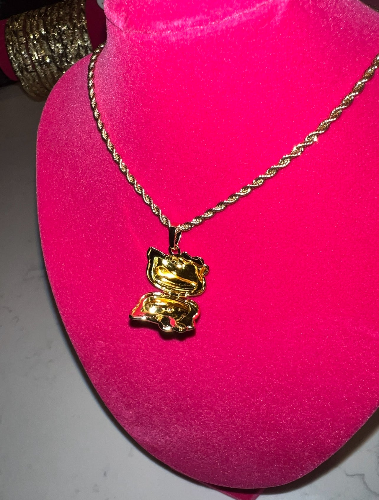Kitty Locket